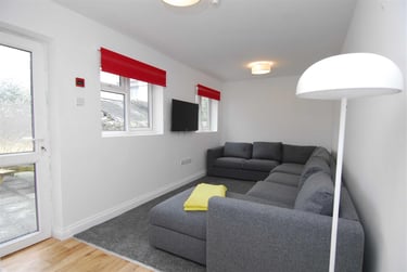 7 bed house, Headland Park, Greenbank, Plymouth, PL48HT - Image 3